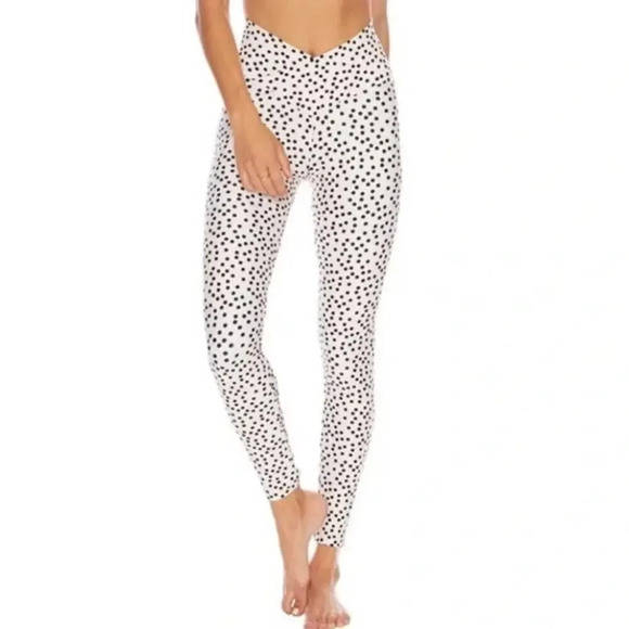 BEACH RIOT Cara Leggings V Waist Polka Dot Black Cream Size Large Athletic - Picture 2 of 8